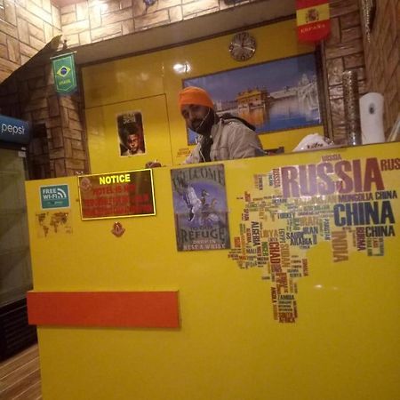 Wow Backpackers Hostels Амритсар Екстериор снимка