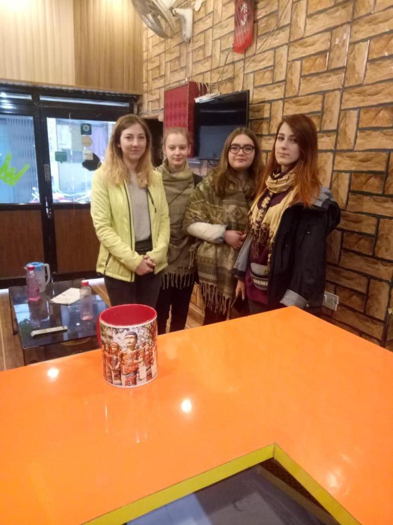Wow Backpackers Hostels Амритсар Екстериор снимка
