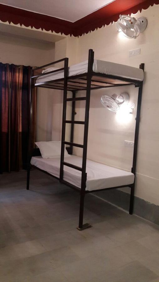 Wow Backpackers Hostels Амритсар Екстериор снимка