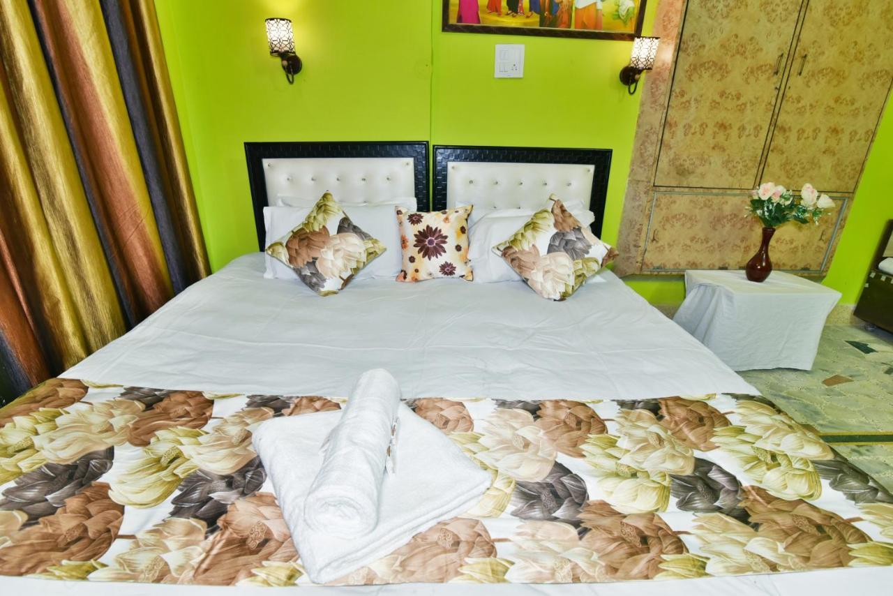 Wow Backpackers Hostels Амритсар Екстериор снимка