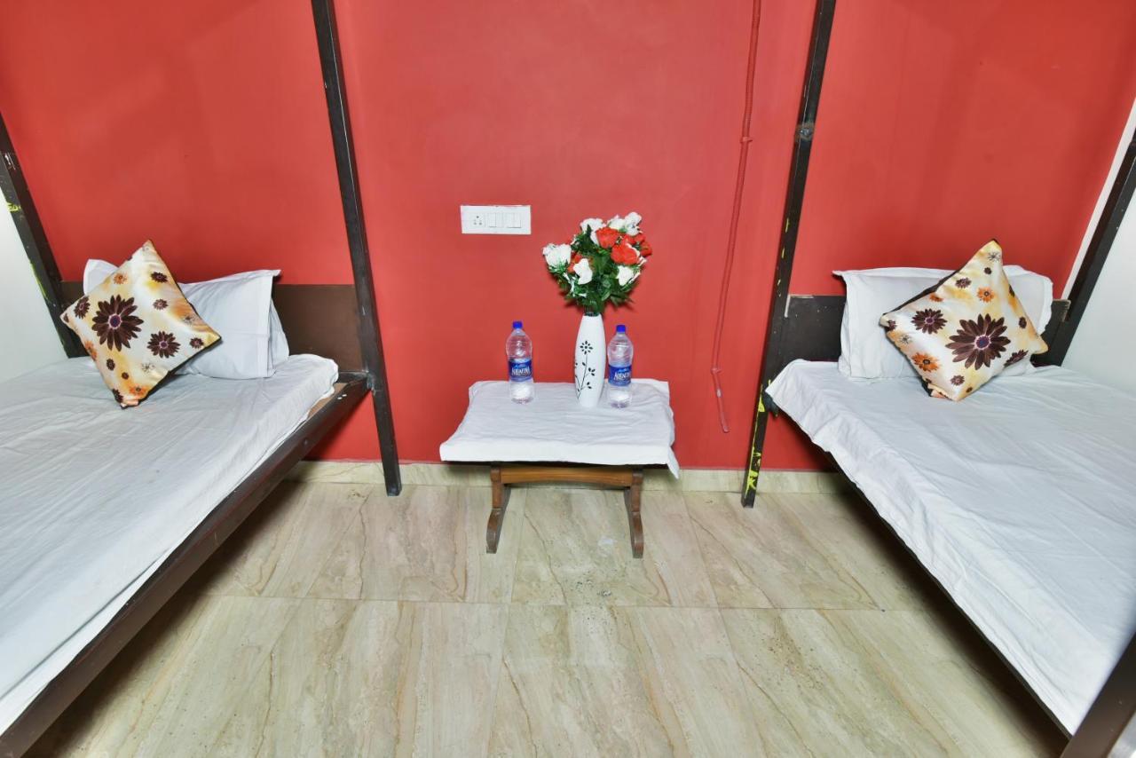 Wow Backpackers Hostels Амритсар Екстериор снимка